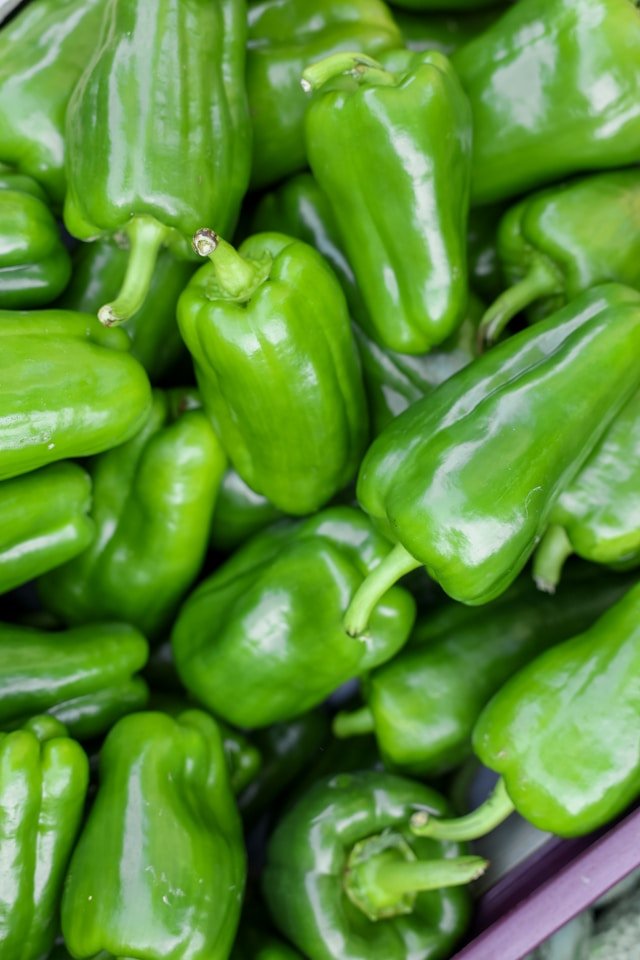 Peppers, bell, green, raw